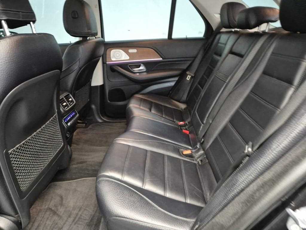 Mercedes Benz GLE Class - Vista 12