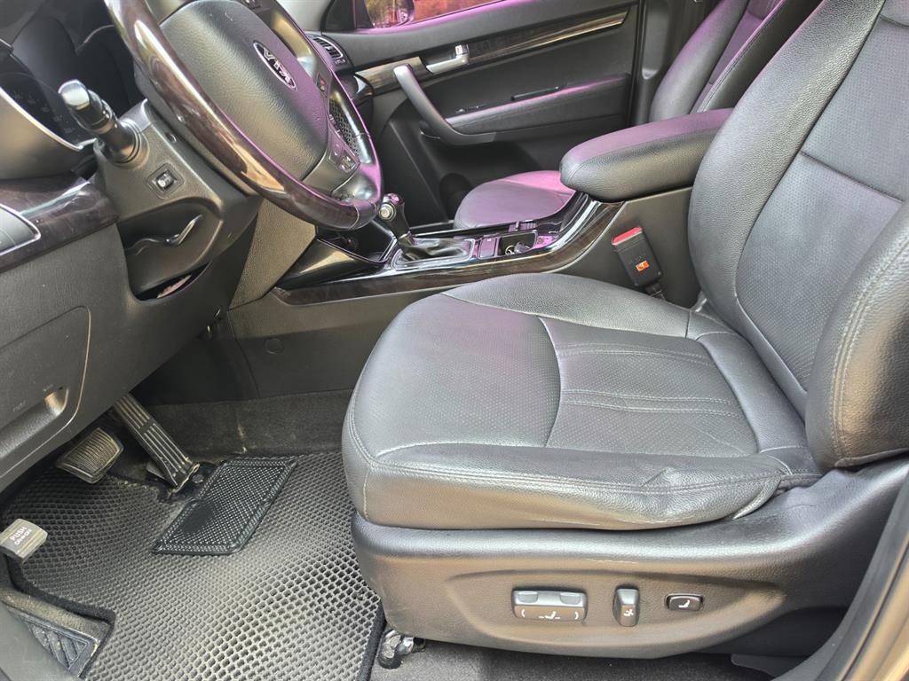 KIA Sorento - Vista 12