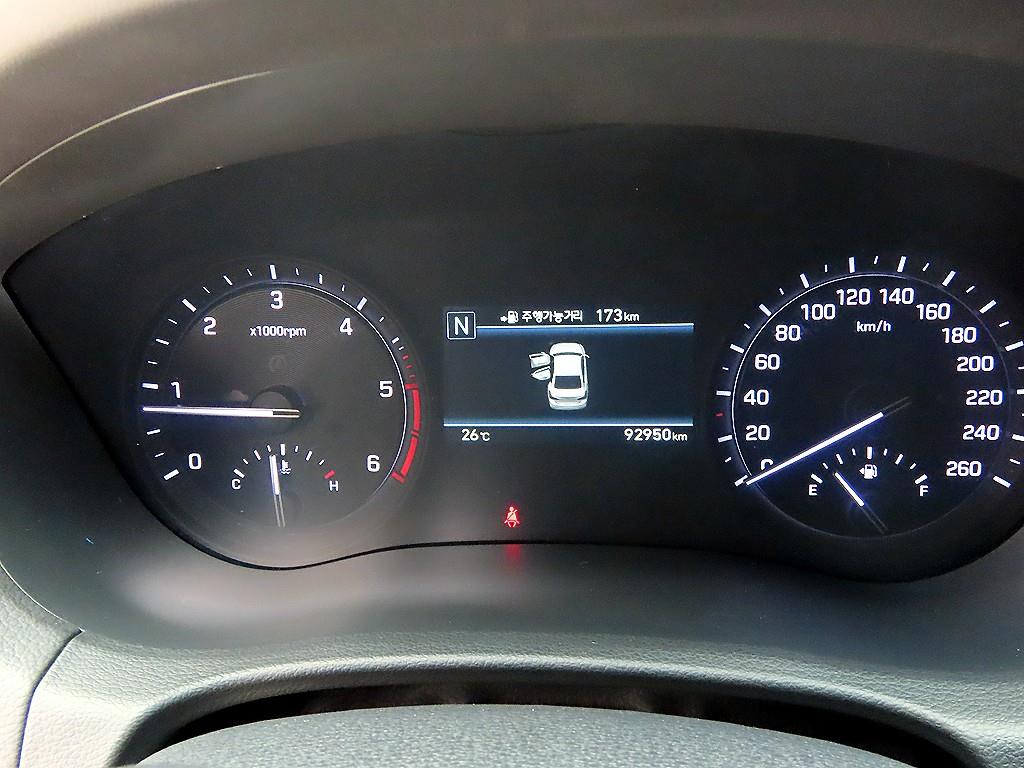 Genesis G80 - Vista 9
