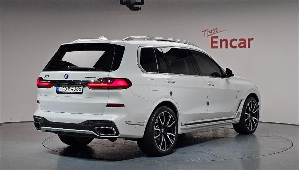 BMW X7 - Vista 2