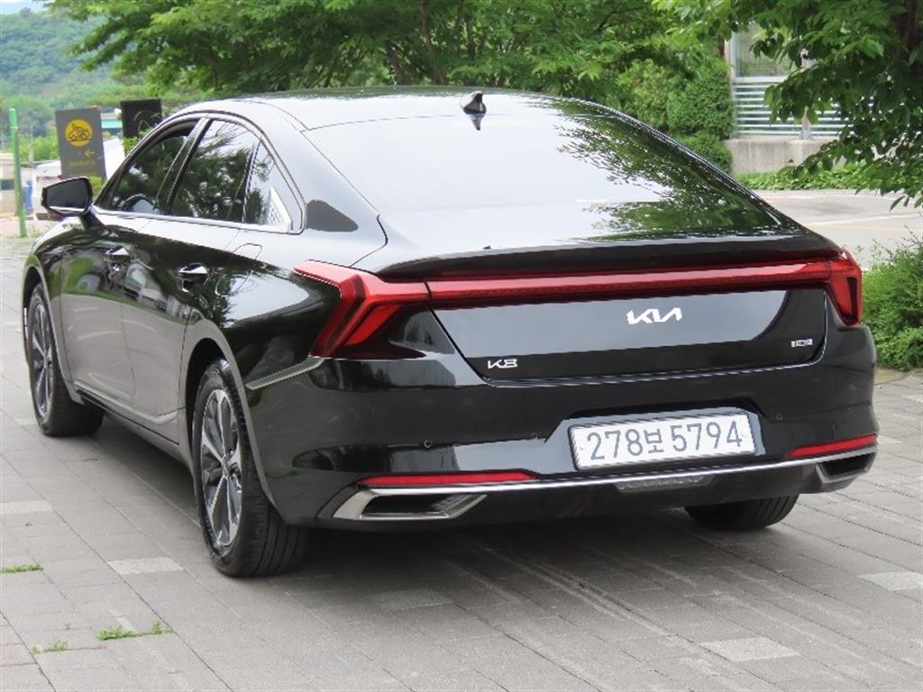 KIA K8 - Vista 7