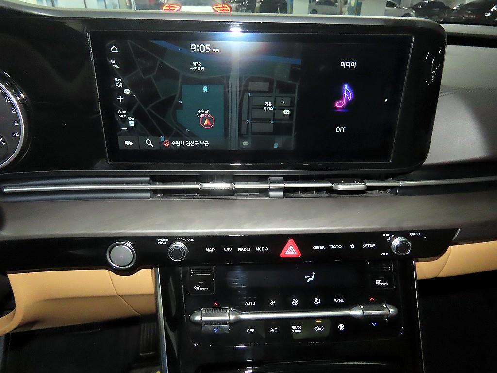 KIA Carnival - Vista 10