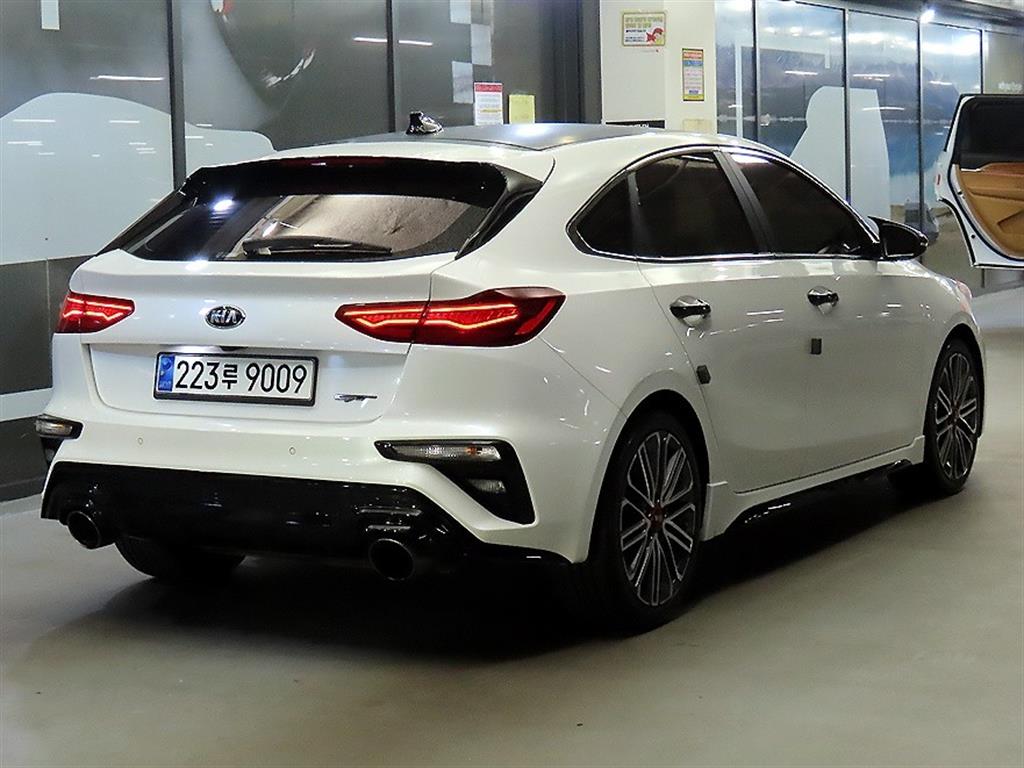 KIA K3 - Vista 4