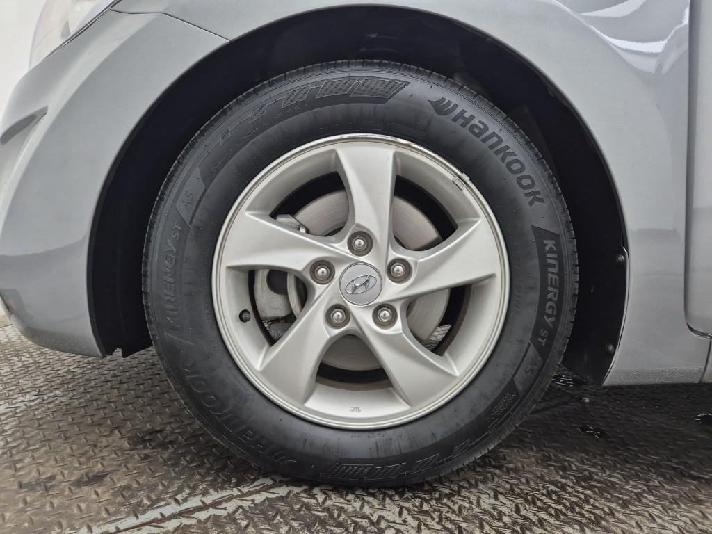 HYUNDAI Avante 2015 Gris - Importación desde Corea - HF Imports Iquique - Foto 18