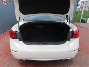 Infiniti Q - Vista 10