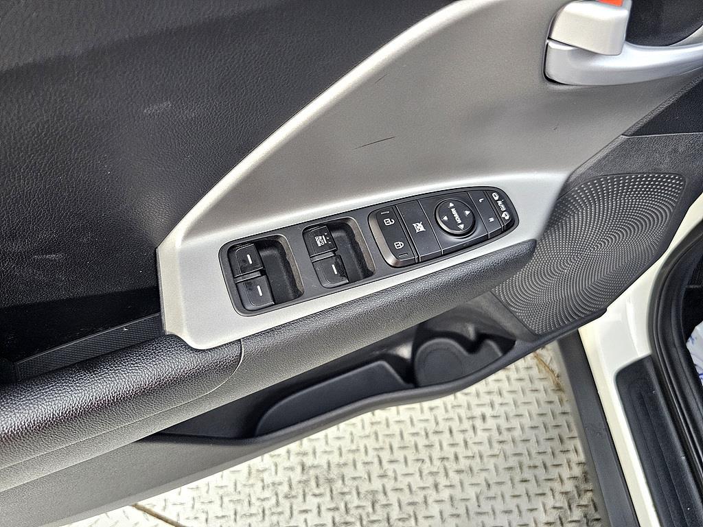 KIA Niro - Vista 12