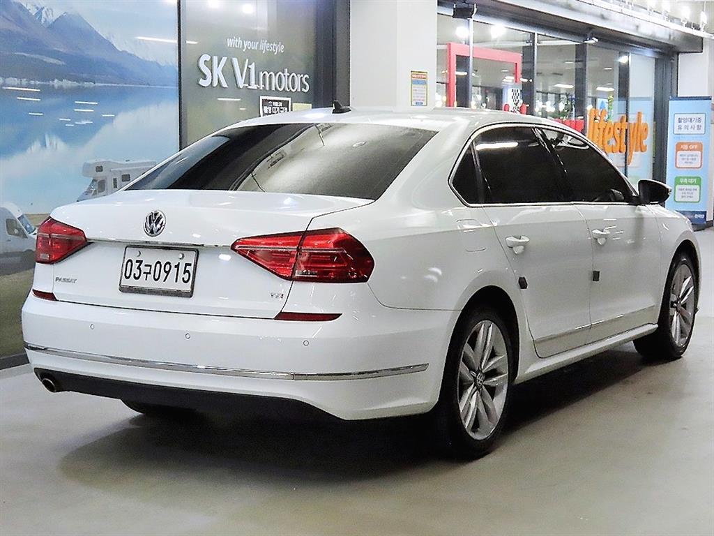 Volkswagen Passat - Vista 4