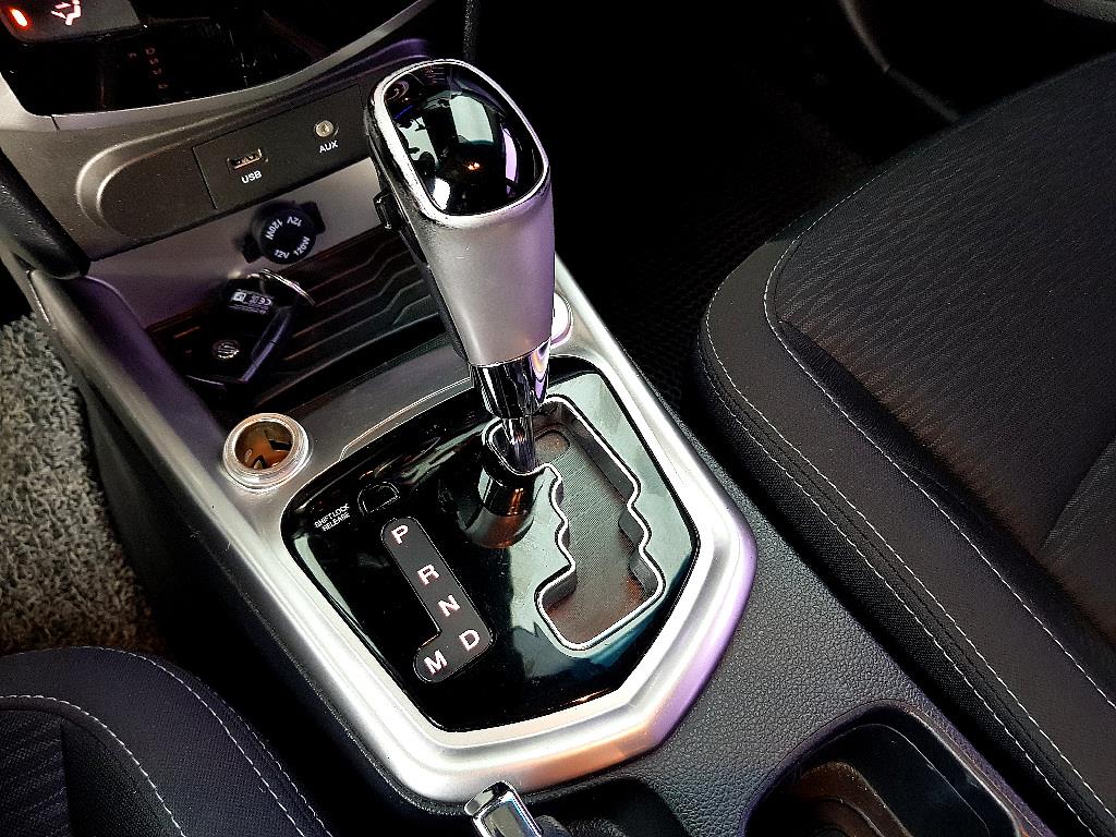 Ssangyong Tivoli 2016 Blanco - Importación desde Corea - HF Imports Iquique - Foto 15