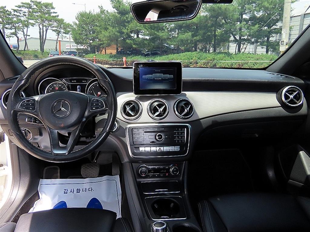 Mercedes Benz CLA Class - Vista 7