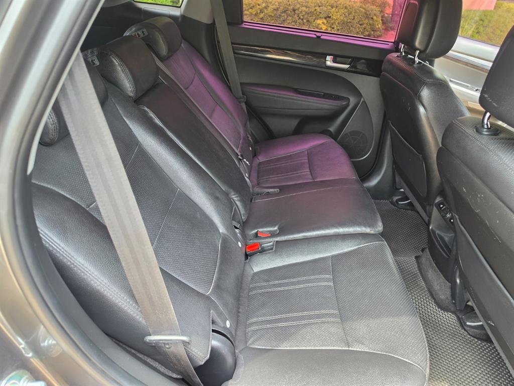 KIA Sorento - Vista 10