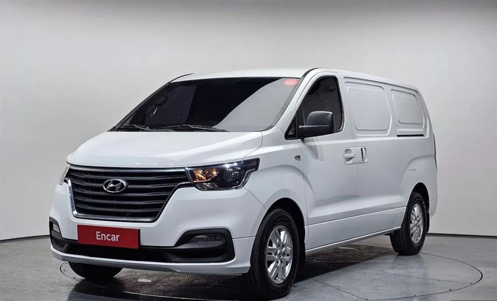 HYUNDAI Starex - Vista 3