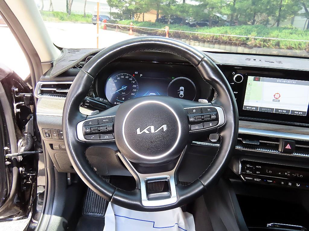 KIA K5 - Vista 8