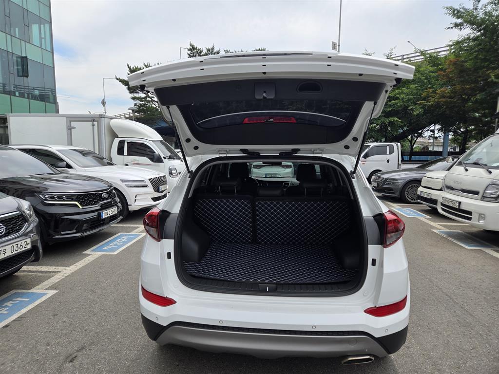 HYUNDAI Tucson 2018 Blanco - Importación desde Corea - HF Imports Iquique - Foto 13