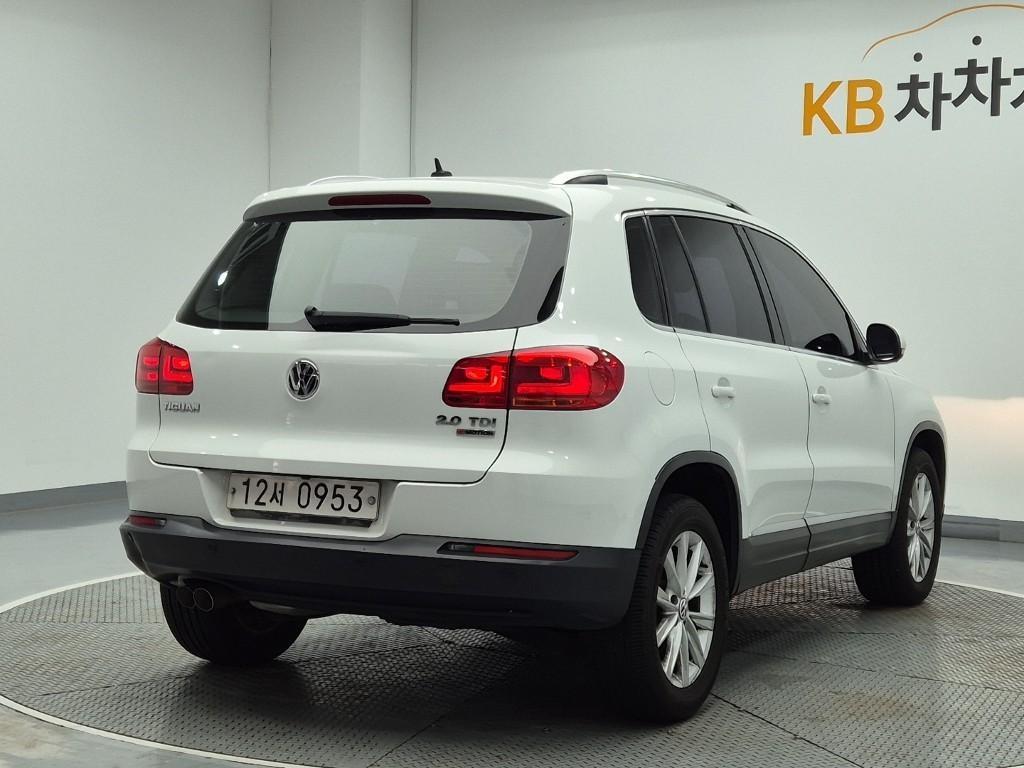 Volkswagen Tiguan - Vista 3