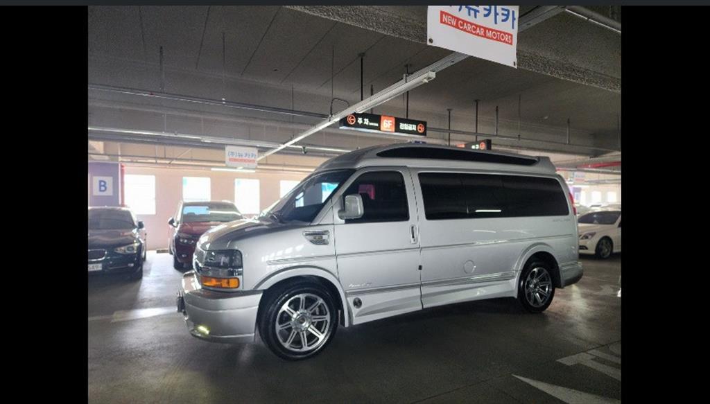 Chevrolet Express van - Vista 4