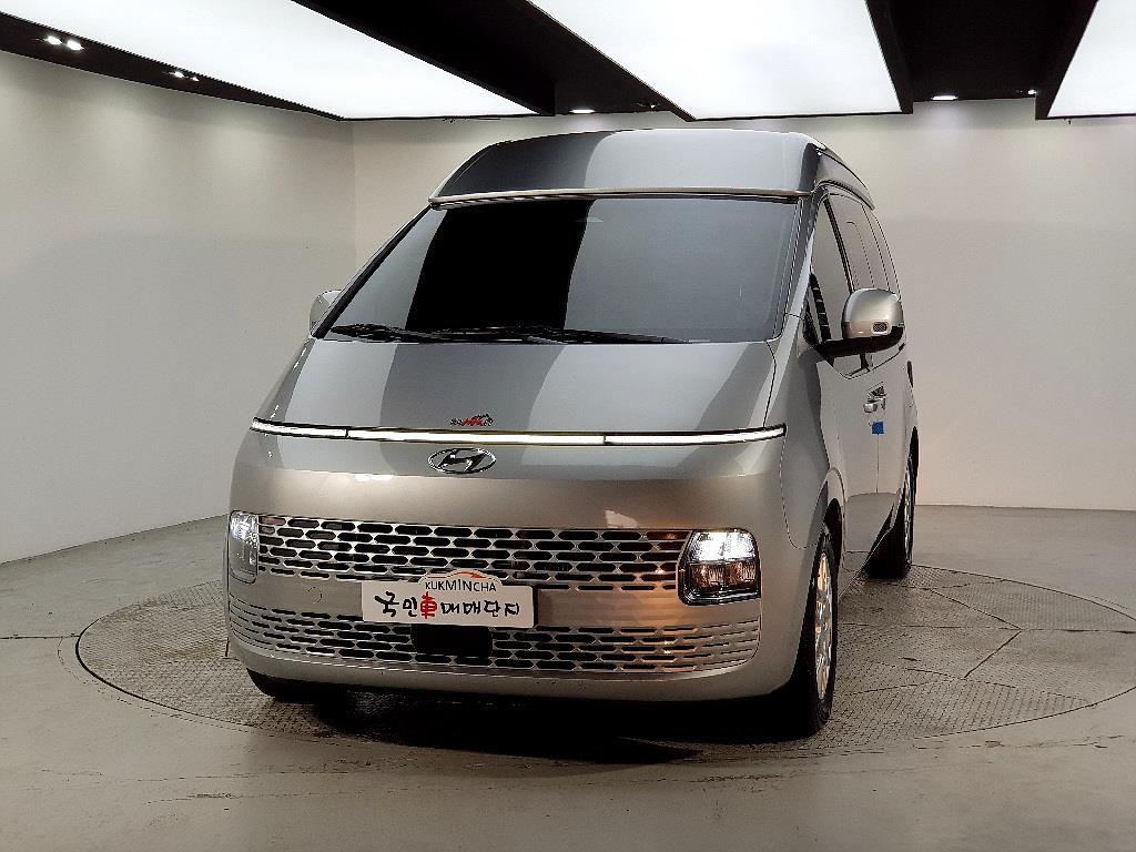 HYUNDAI Staria - Vista 2