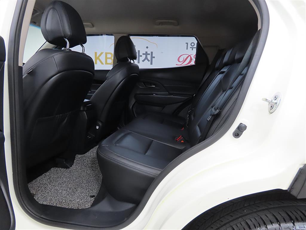 Ssangyong Korando - Vista 6
