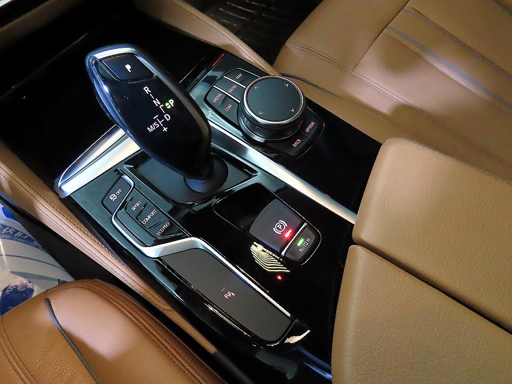 BMW 5 Series - Vista 12