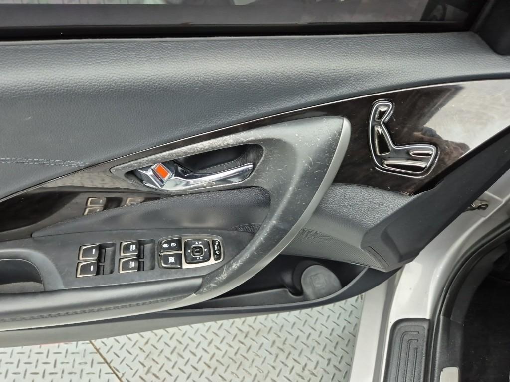 HYUNDAI Grandeur 2011 Gris - Importación desde Corea - HF Imports Iquique - Foto 18