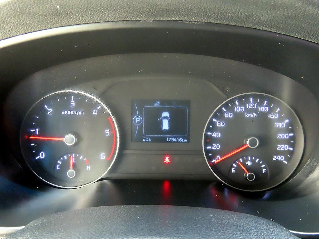 KIA Sportage - Vista 9