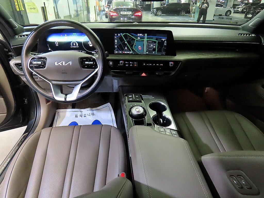 KIA K8 - Vista 10