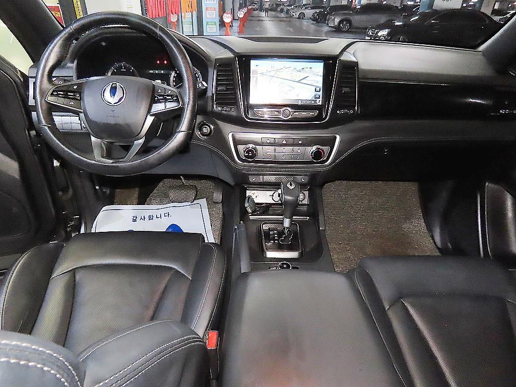 Ssangyong Rexton - Vista 10