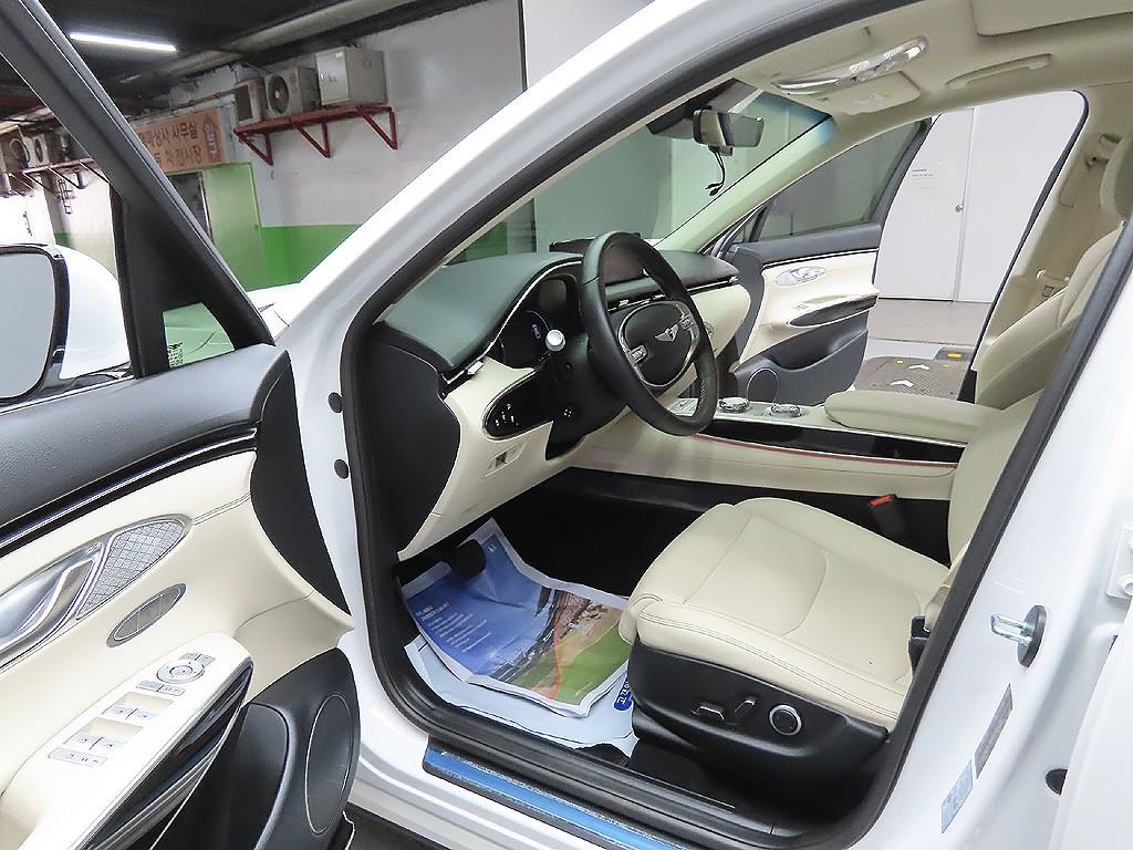 Genesis GV70 2023 Blanco - Importación desde Corea - HF Imports Iquique - Foto 13