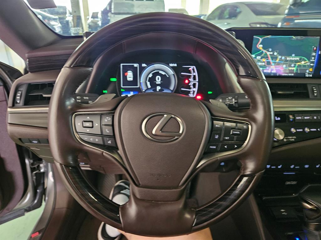 Lexus ES - Vista 7