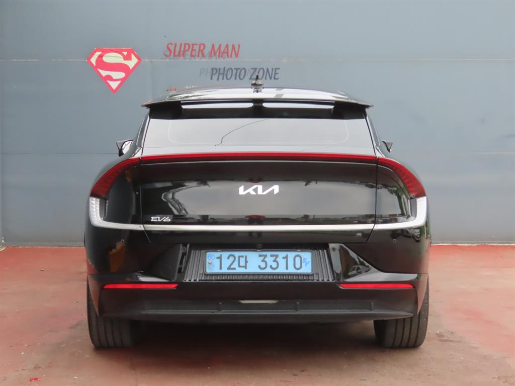 KIA EV6 - Vista 5