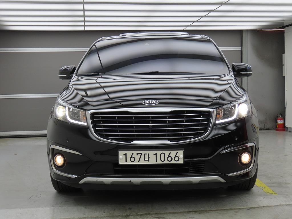 KIA Carnival - Vista 2