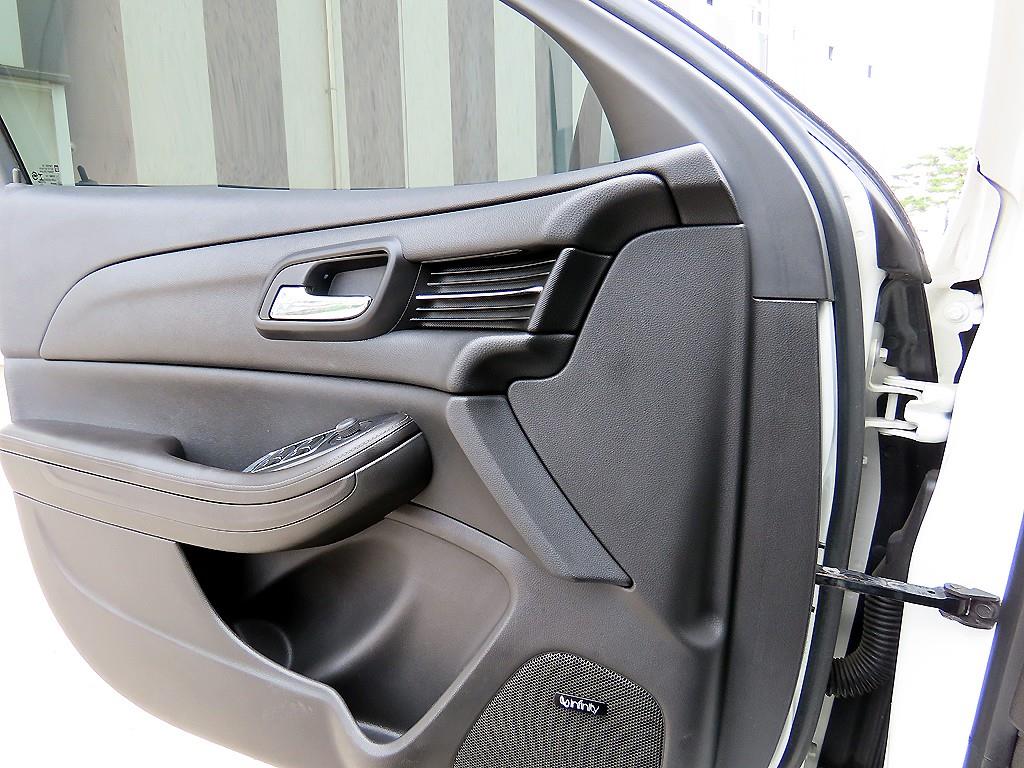 Chevrolet Malibu - Vista 11