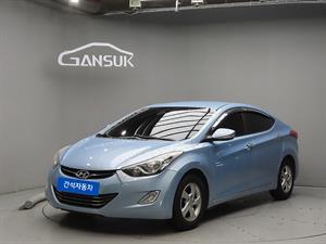 HYUNDAI Avante - Vista 4