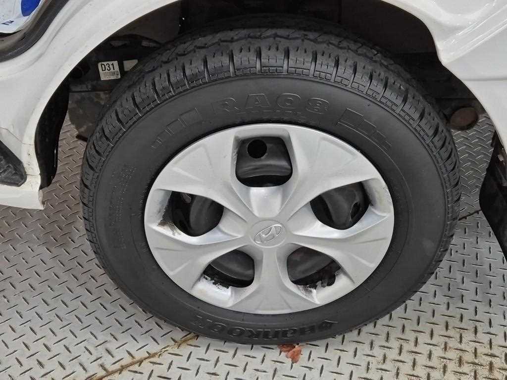 Small Truck Normal Box(Low Deck) 2020 Blanco - Importación desde Corea - HF Imports Iquique - Foto 16