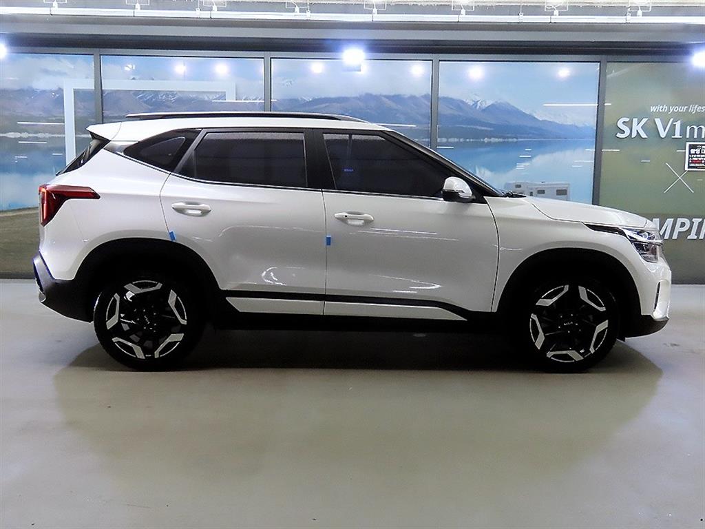 KIA Seltos - Vista 3
