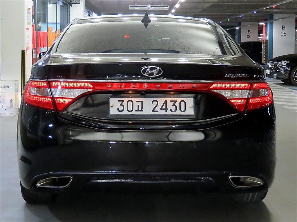 HYUNDAI Grandeur - Vista 5