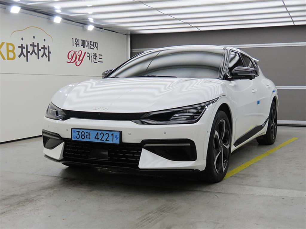 KIA EV6 2023 Blanco - Importación desde Corea - HF Imports Iquique - Foto 1