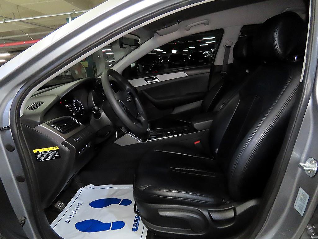 HYUNDAI Sonata - Vista 6