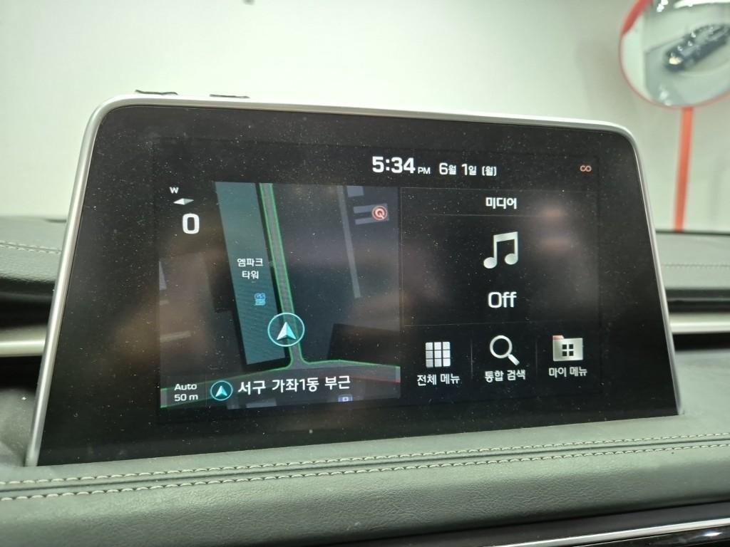 Genesis G70 - Vista 12