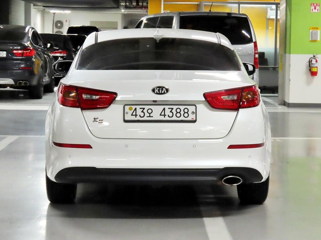 KIA K5 - Vista 3