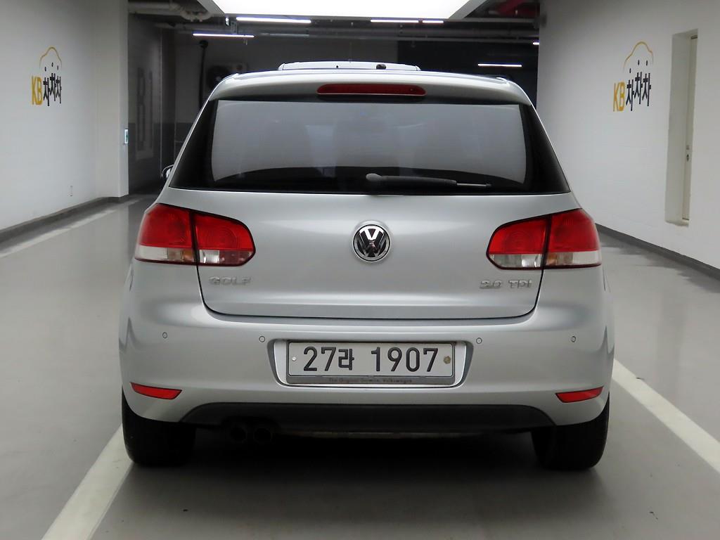 Volkswagen Golf - Vista 3