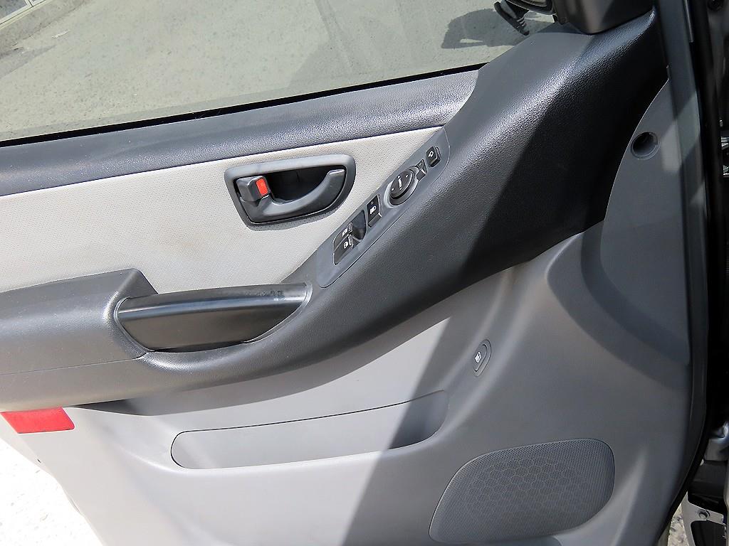 HYUNDAI Starex - Vista 11