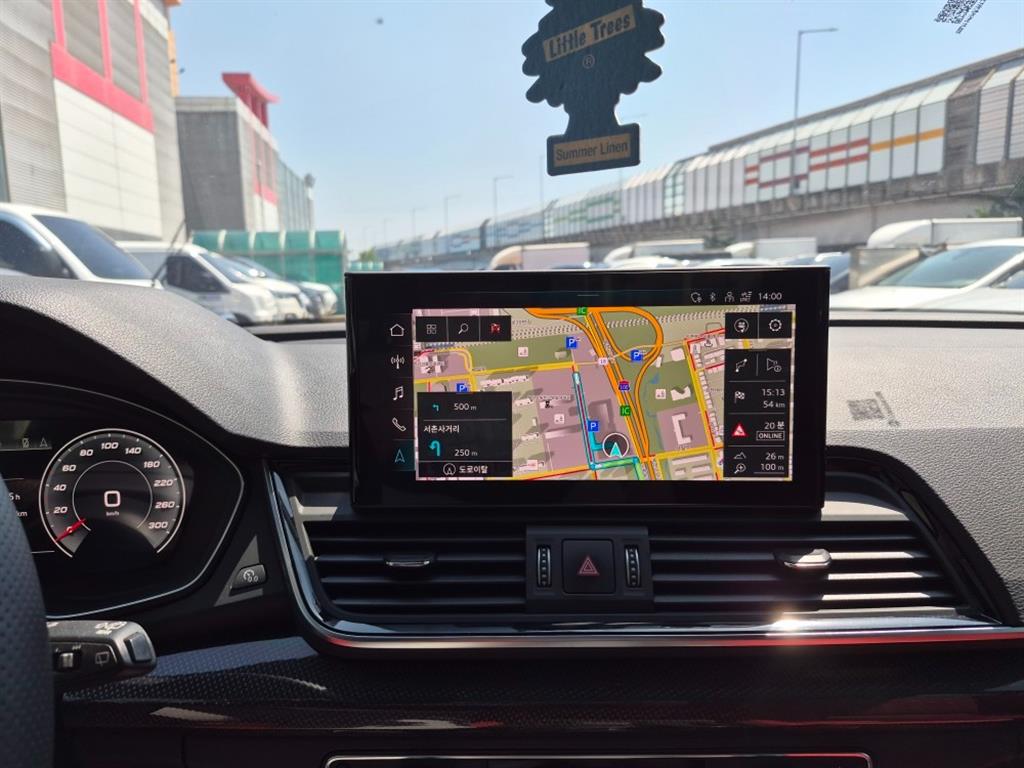 Audi SQ5 - Vista 12