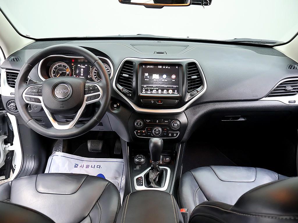 Jeep Cherokee - Vista 9