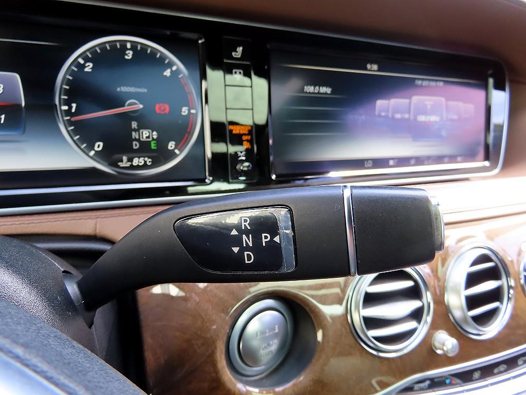Mercedes Benz S Class - Vista 10