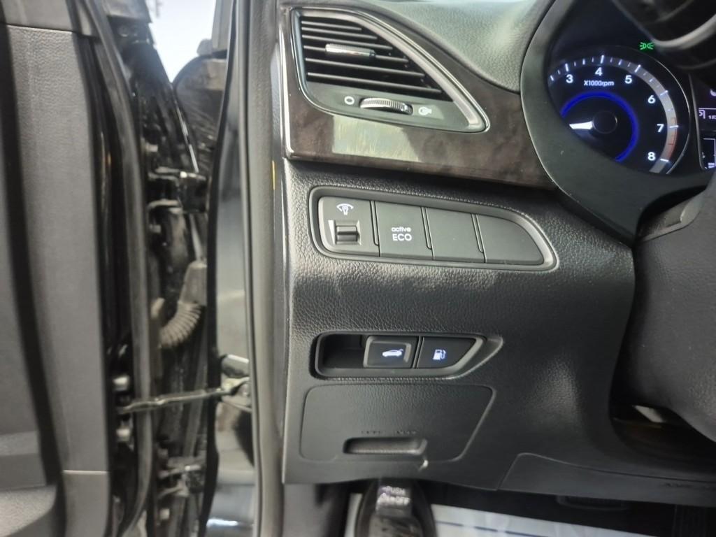 HYUNDAI Grandeur 2011 Negro - Importación desde Corea - HF Imports Iquique - Foto 17