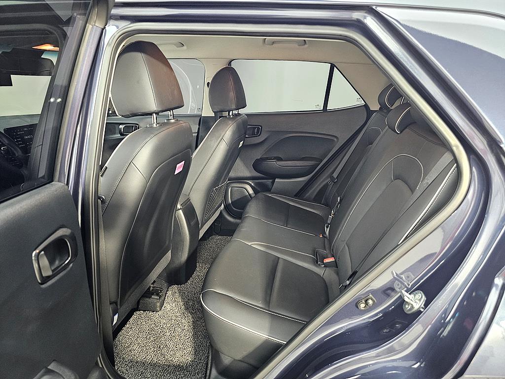 HYUNDAI Venue - Vista 9