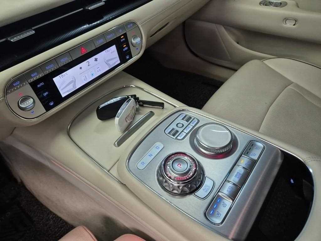 Genesis G90 - Vista 8