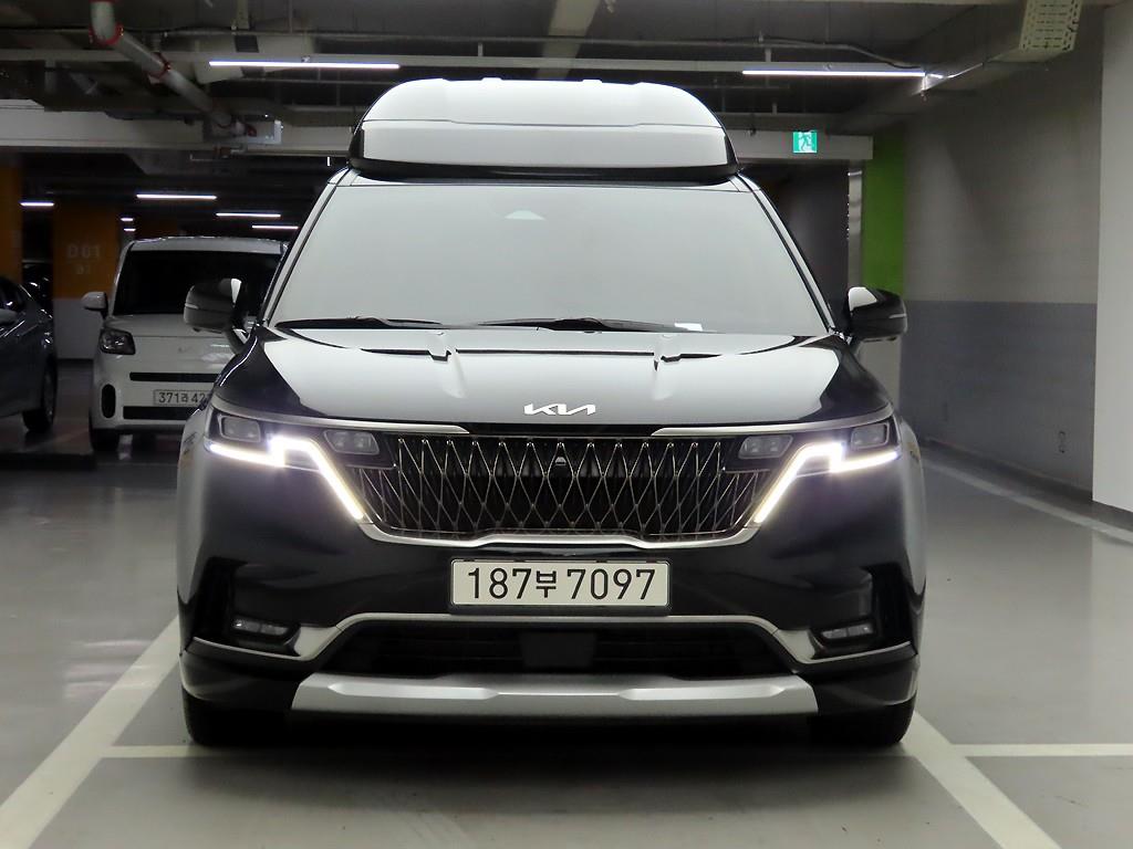 KIA Carnival 2023 Negro - Importación desde Corea - HF Imports Iquique - Foto 1