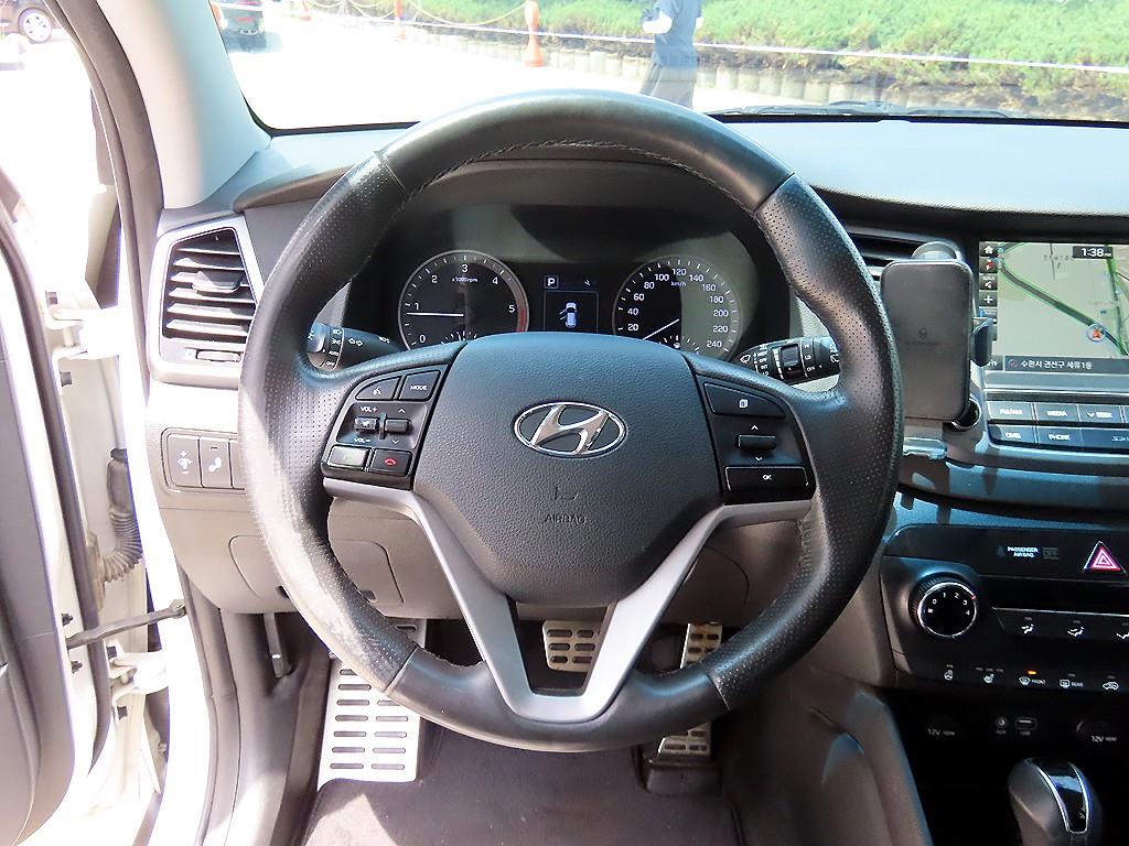 HYUNDAI Tucson - Vista 8