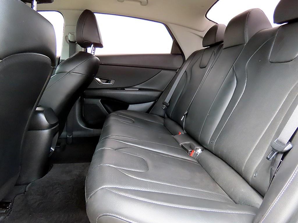 HYUNDAI Avante - Vista 6